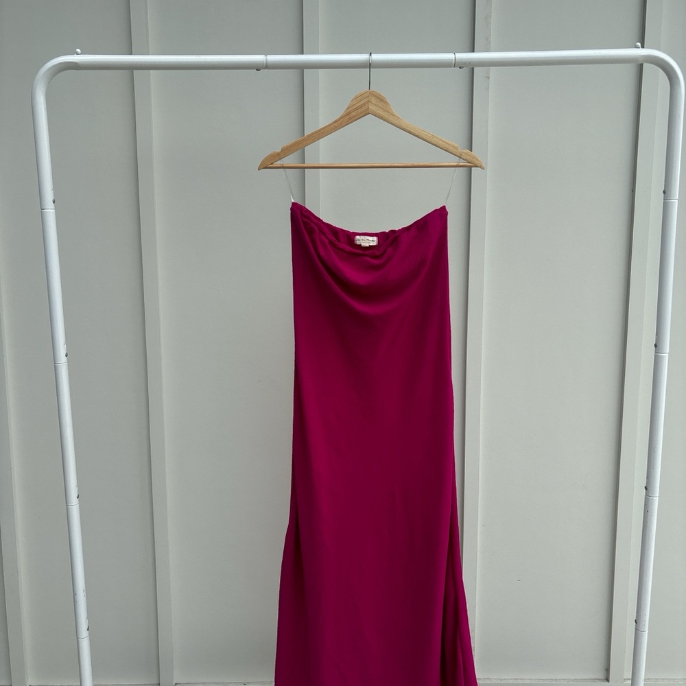See You Monday - Fuchsia Strapless Dress